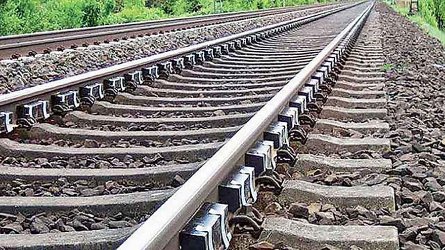 Uganda, Kenya team up on old metre gauge rail project eyeing Congo, S. Sudan